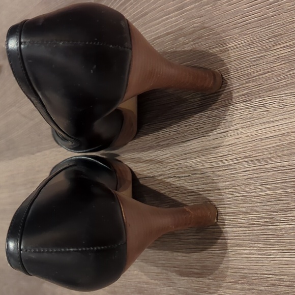 Steve Madden Black Leather Peep-Toe Platform Heels - Size 8 - Picture 5 of 10